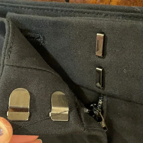 Talbots woman’s black Bermuda shorts - Picture 5 of 7